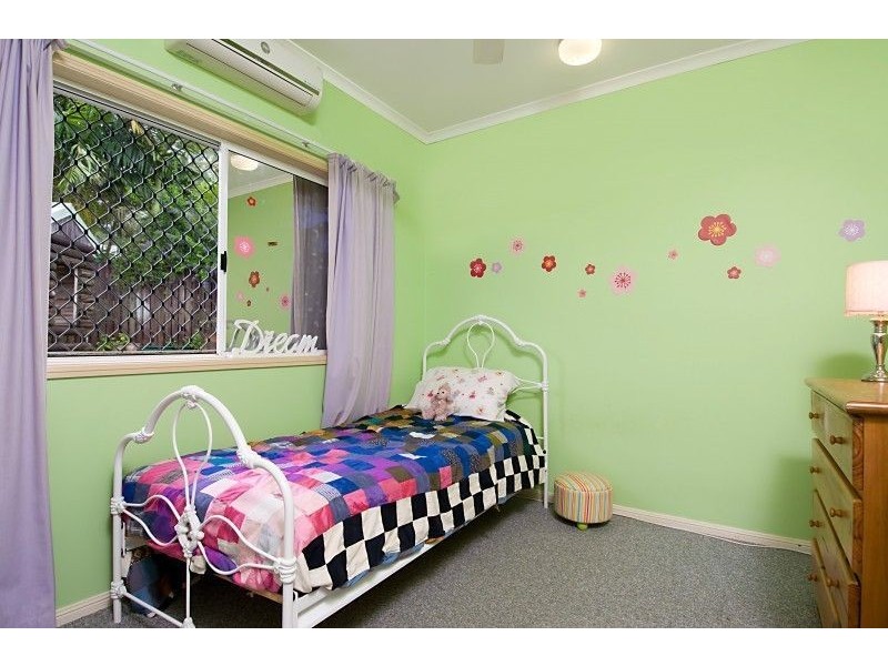 21 Emma Street, Mount Sheridan QLD 4868