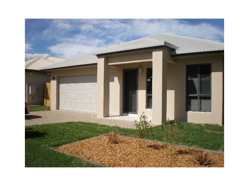 11 Roderick Street, Edmonton QLD 4869