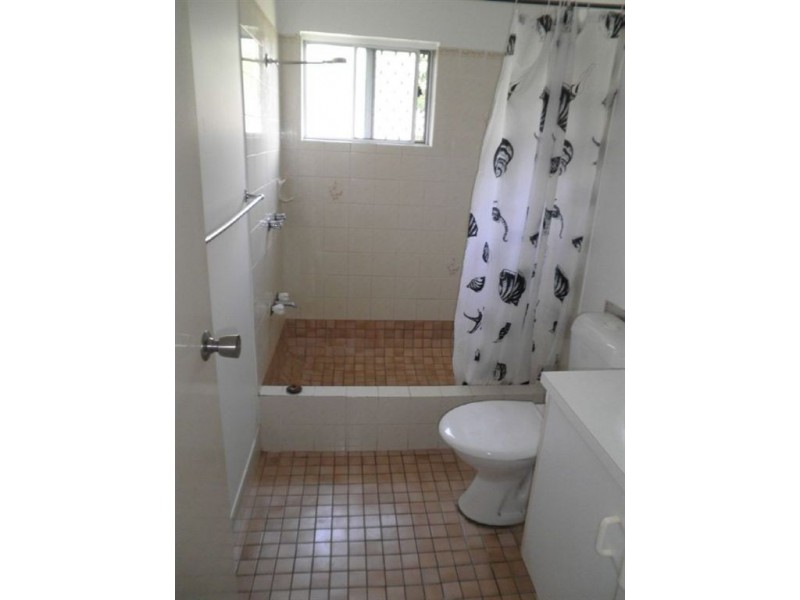 4/8 Bell Street, Westcourt QLD 4870