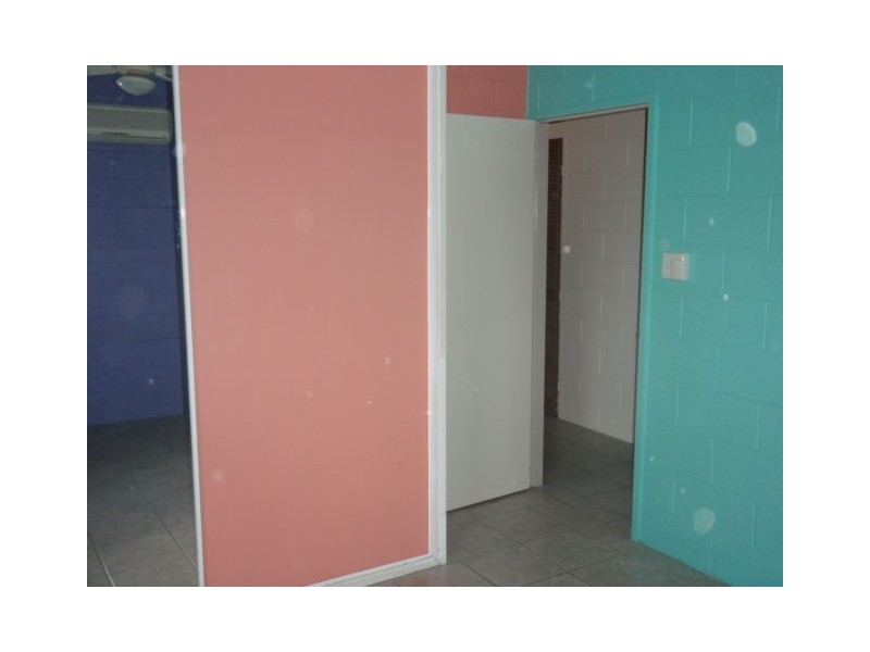 5 Yangoora Street, White Rock QLD 4868