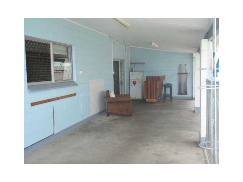 5 Yangoora Street, White Rock QLD 4868