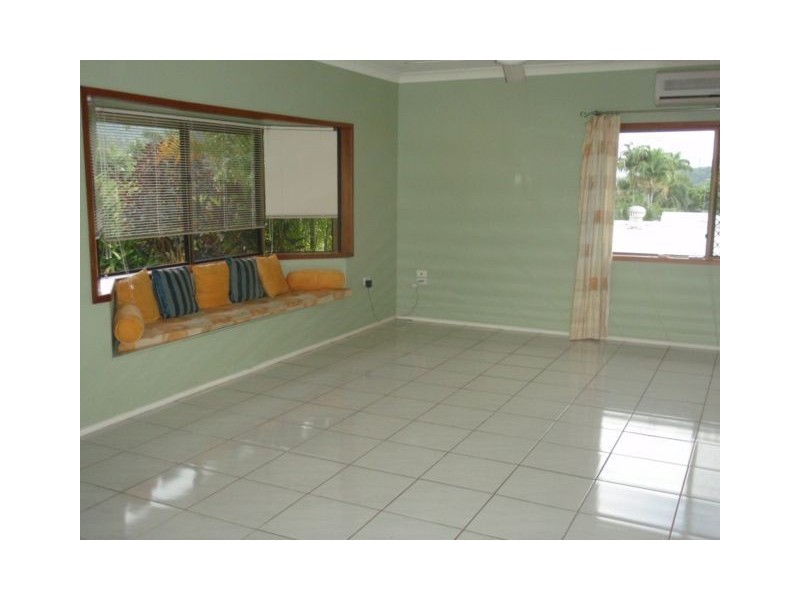 157 Currawong Street, Bayview Heights QLD 4868