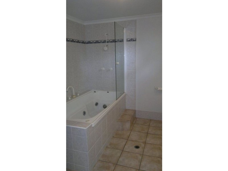 108/72 Kowinka Street, White Rock QLD 4868