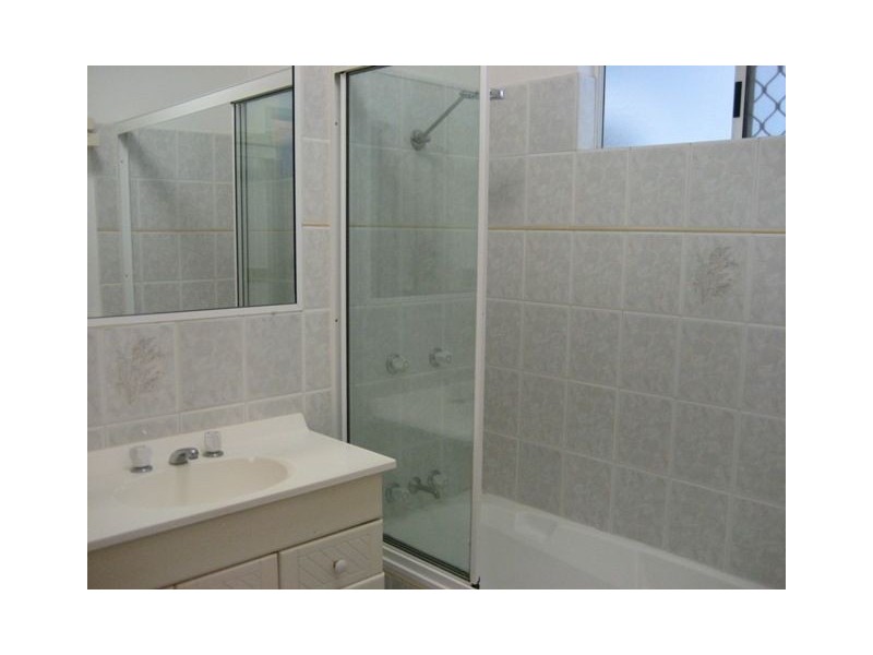 8/19 Springfield Cresent, Whitfield QLD 4870
