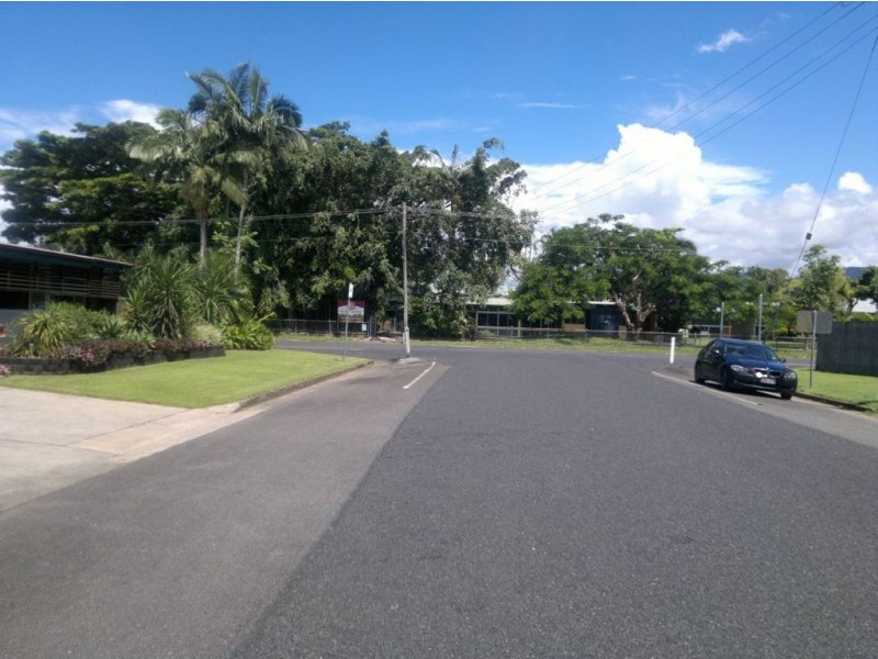 1B Compass Close, Edge Hill QLD 4870