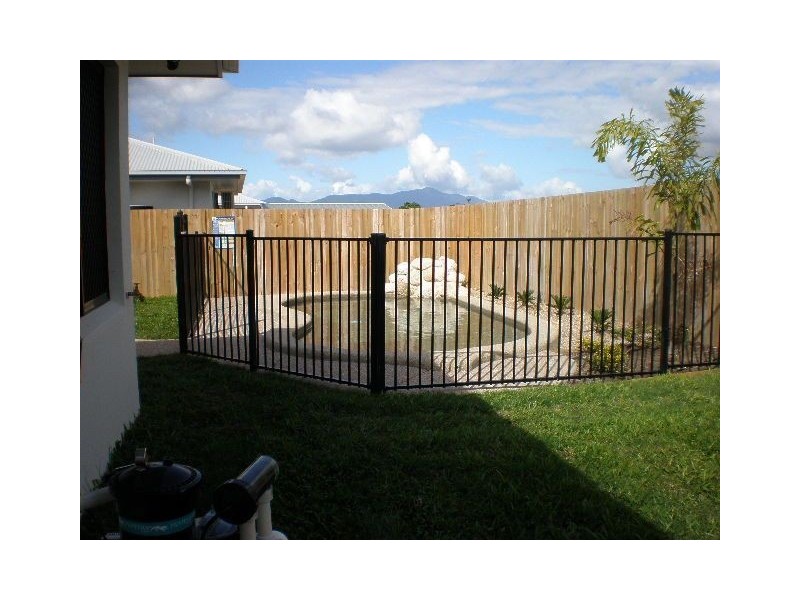 42 Timberlea Drive East, Bentley Park QLD 4869