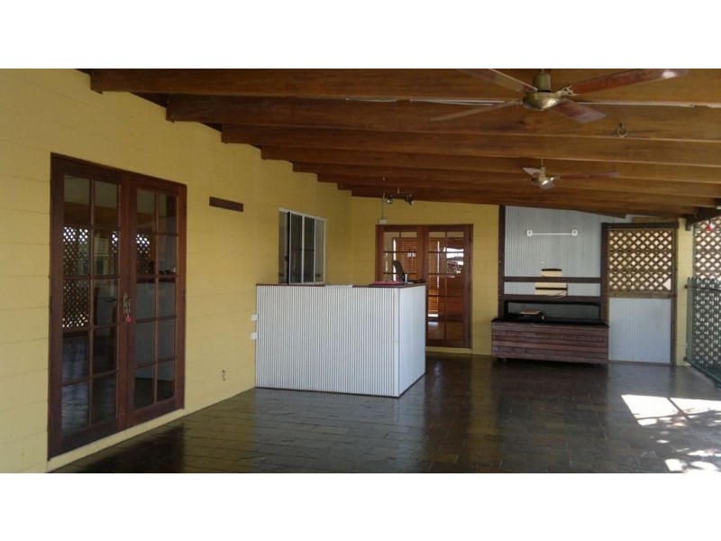 6 Rosewood Close, Redlynch QLD 4870