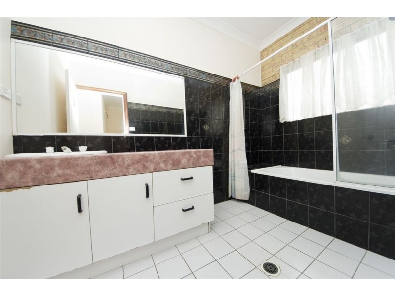 4 Peverill Close, Edmonton QLD 4869