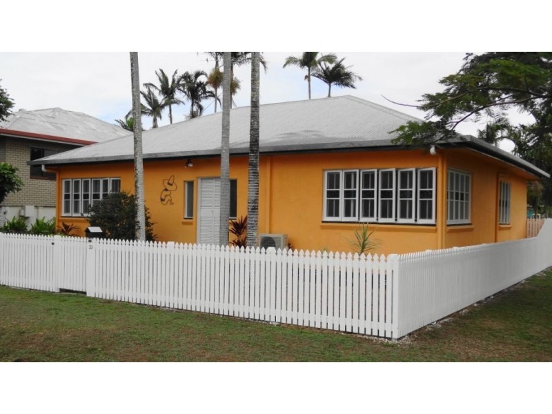 23 Collinson, Westcourt QLD 4870