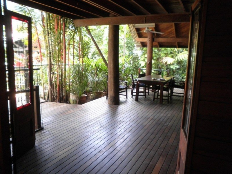 8 Romney Street, Kamerunga QLD 4870