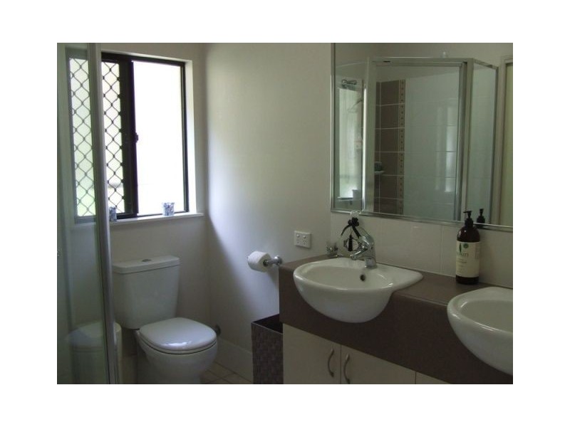 40 East Parkridge Drive, Brinsmead QLD 4870