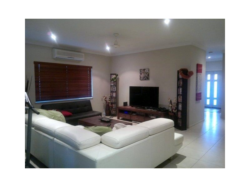 25 Timberlea Drive East, Bentley Park QLD 4869