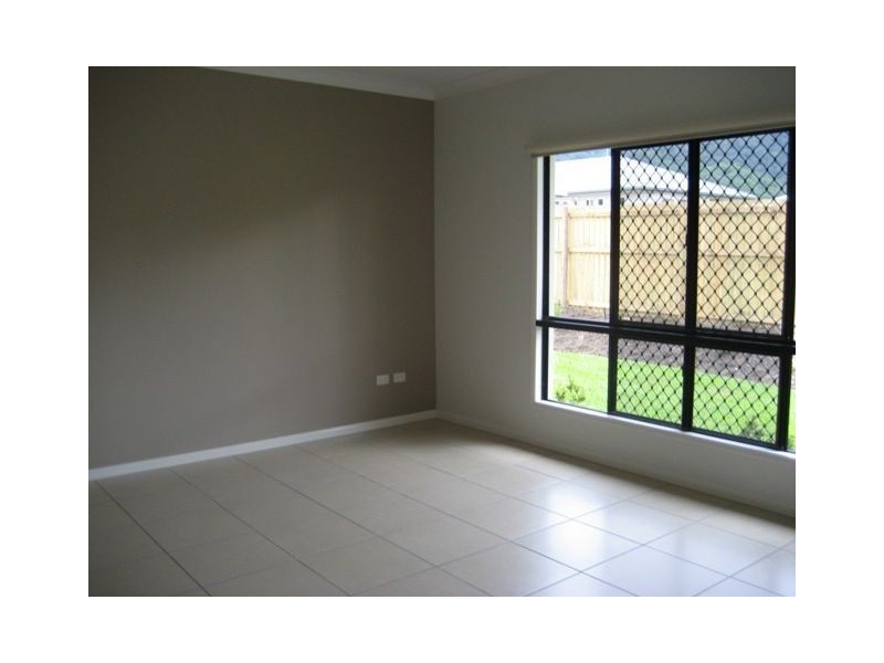 95 Walker Road, Bentley Park QLD 4869