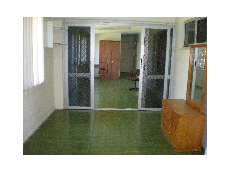 77 Boden Street, Edge Hill QLD 4870