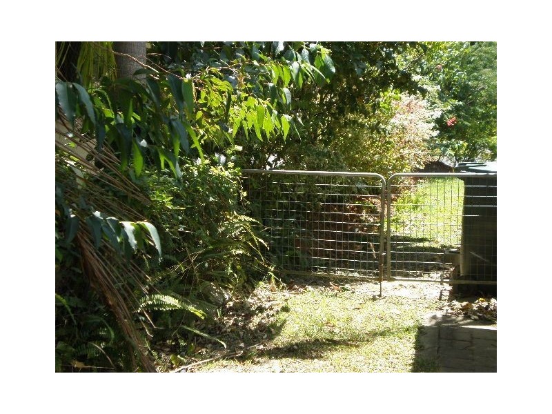 77 Boden Street, Edge Hill QLD 4870