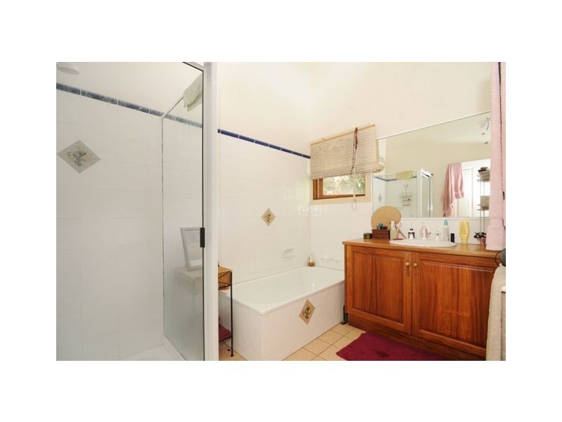 2 Raintree Place, Edge Hill QLD 4870