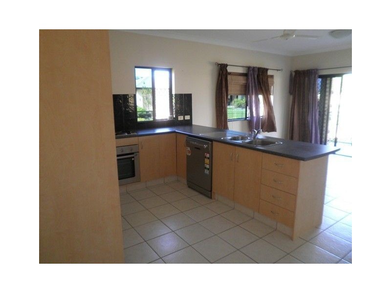 4 Picnic, White Rock QLD 4868