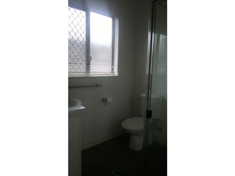 6 Calvert Close, Bentley Park QLD 4869