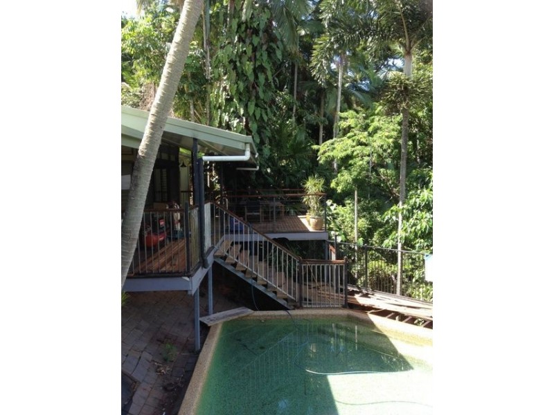 2-3 Woodlands Avenue, Edge Hill QLD 4870