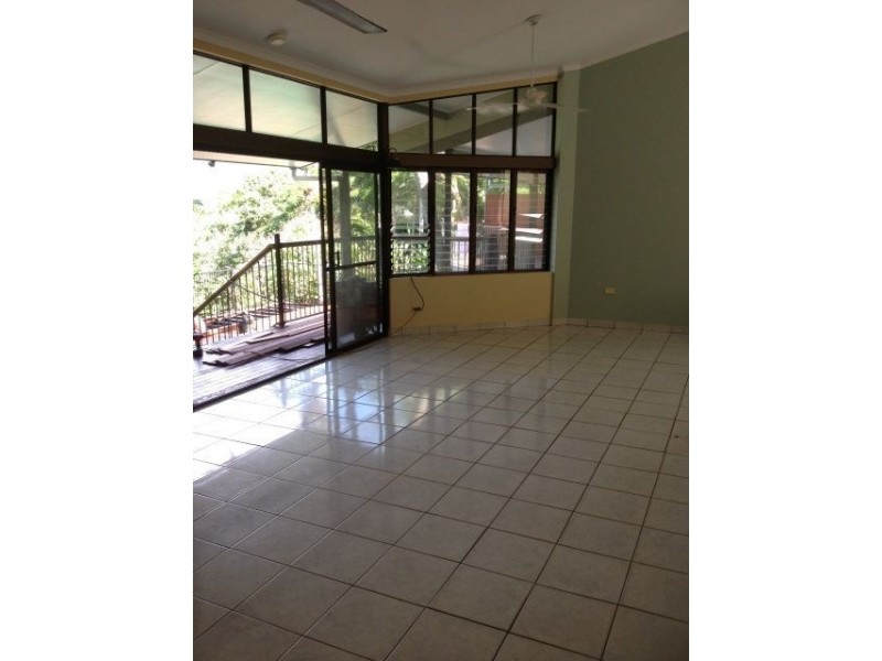 2-3 Woodlands Avenue, Edge Hill QLD 4870