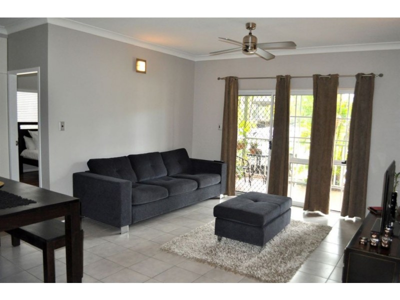 1/87 Earl Street, Westcourt QLD 4870
