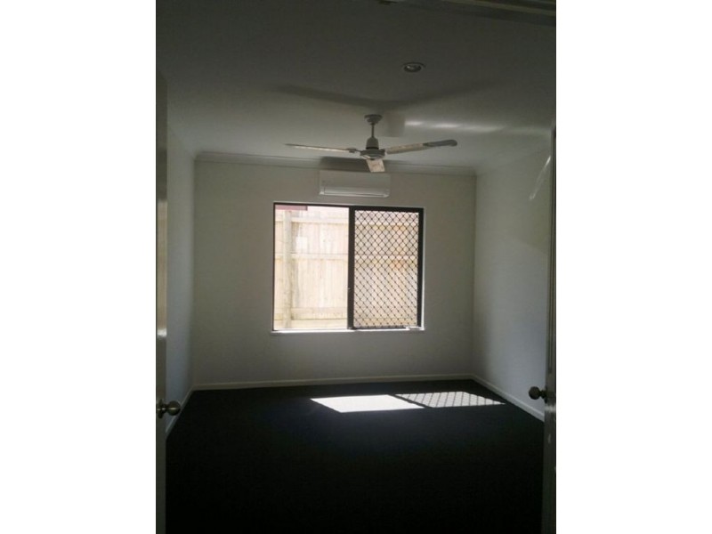 46 Cityview Crescent, Mooroobool QLD 4870