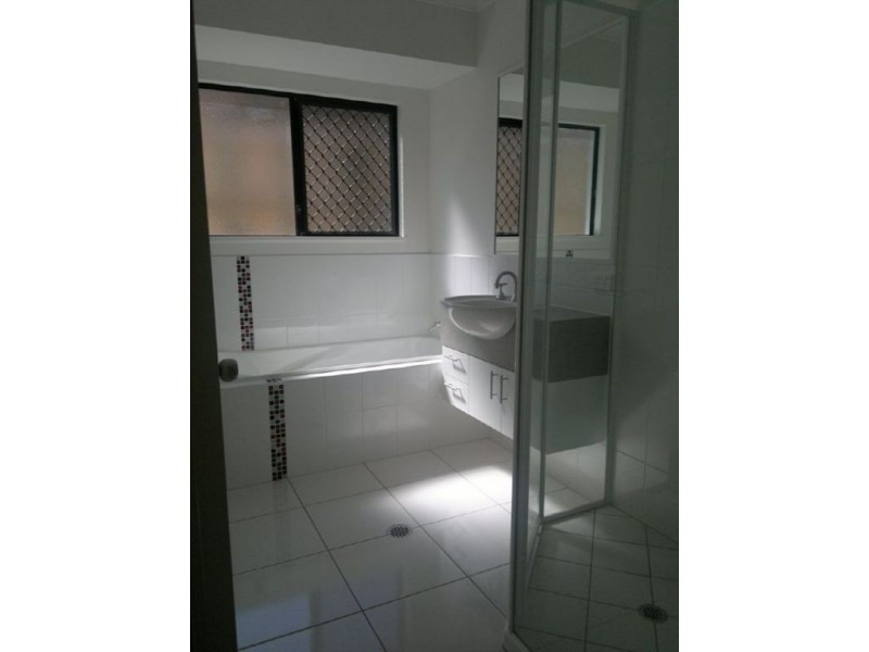 46 Cityview Crescent, Mooroobool QLD 4870