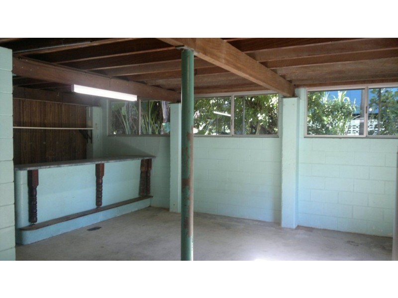 74 Moody Street, Manoora QLD 4870