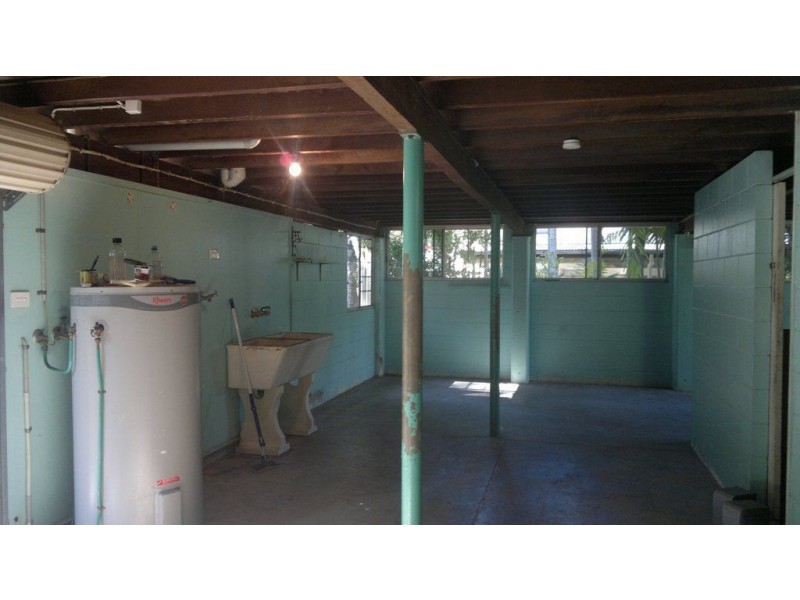 74 Moody Street, Manoora QLD 4870