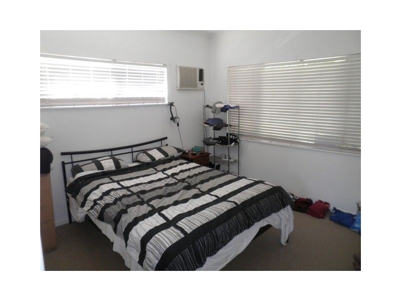 9/690 Bruce Highway, Woree QLD 4868