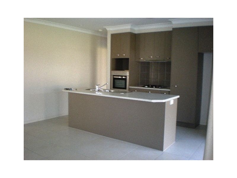 5 Panseni, Edmonton QLD 4869