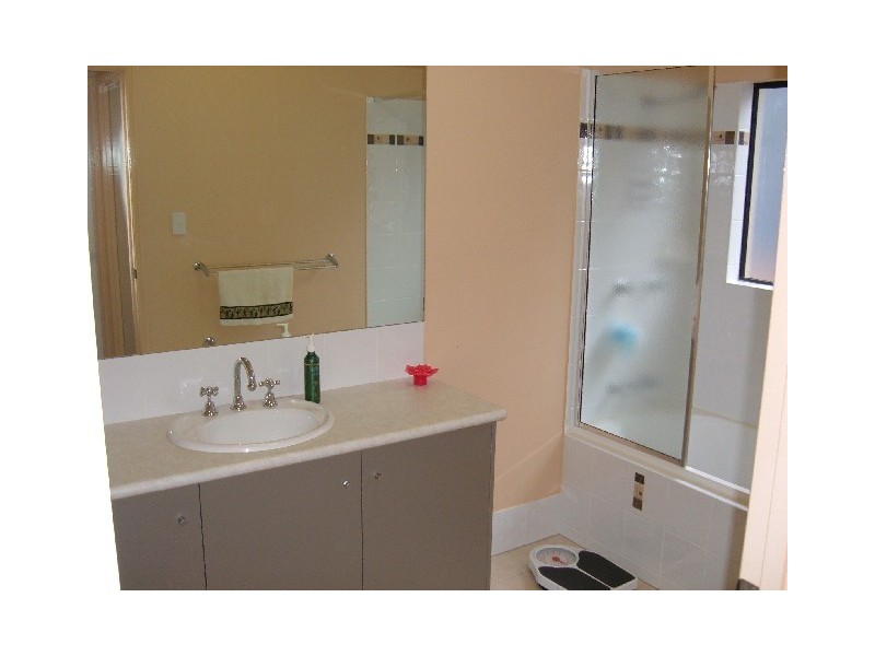 27 Greendale Close, Cairns QLD 4870