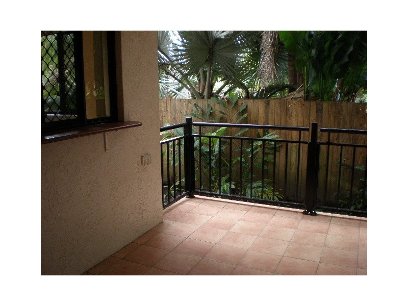 1/183 Martyn Street, Cairns North QLD 4870