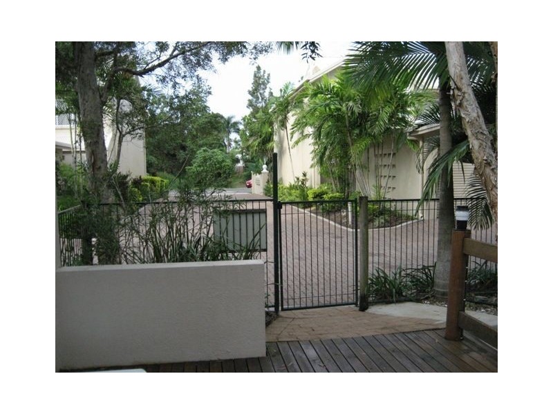 36/189 Mayers Street, Cairns QLD 4870