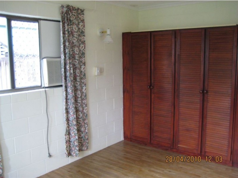 37 Sunflower Street, Mooroobool QLD 4870