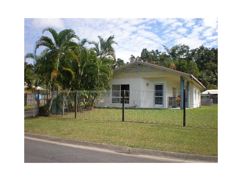 6 Cracknell Road, White Rock QLD 4868