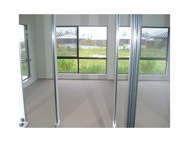 14 Bundey Street, Bentley Park QLD 4869