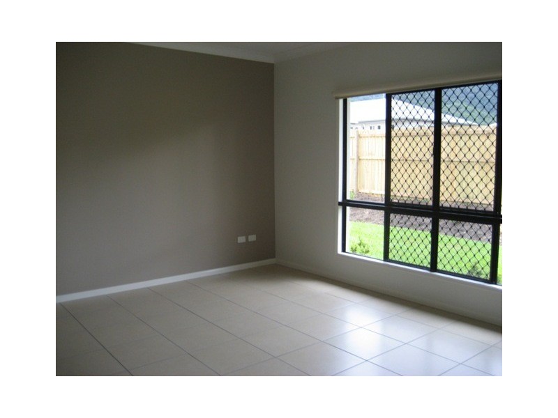 95 Walker Road, Bentley Park QLD 4869