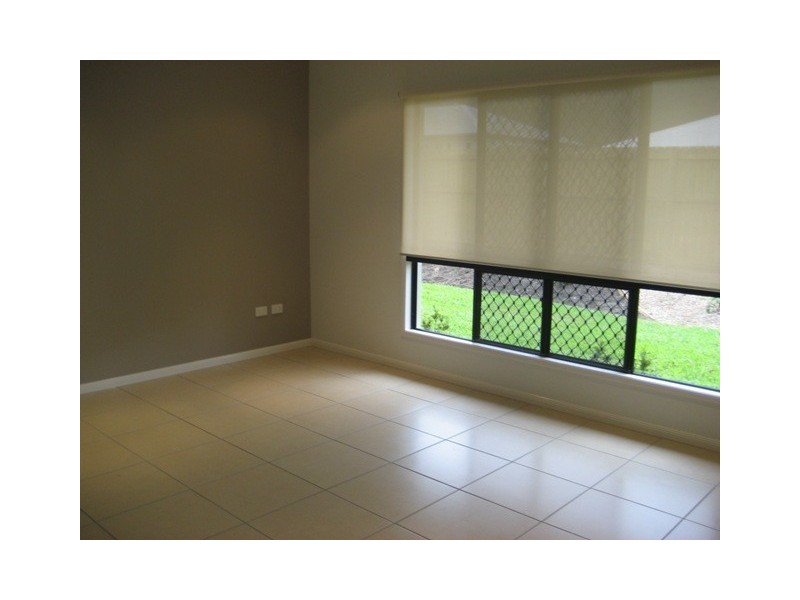 95 Walker Road, Bentley Park QLD 4869