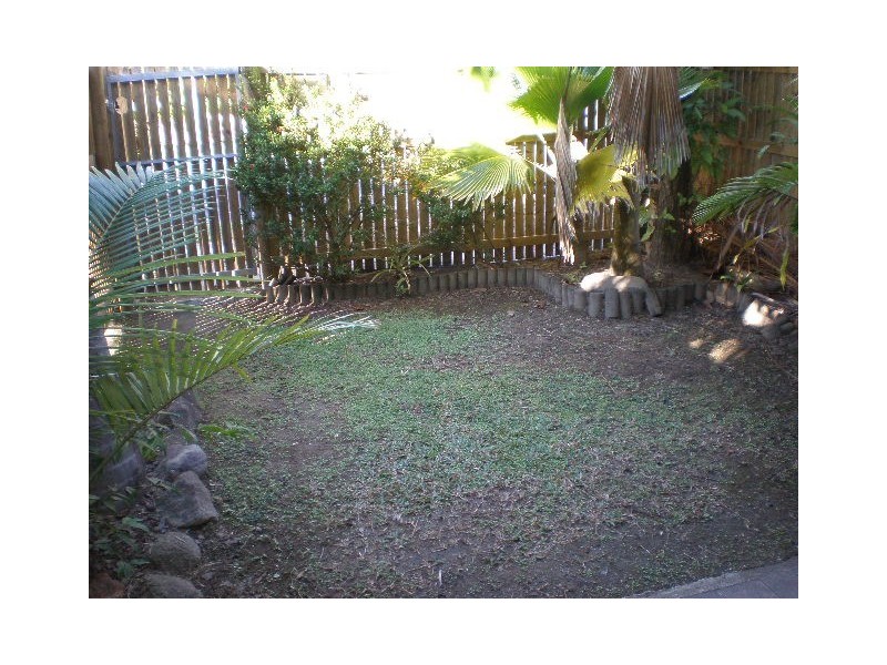 3/14 Springfield Cresant, Whitfield QLD 4870