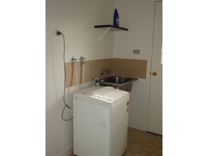 15 Avocado Street, Manoora QLD 4870