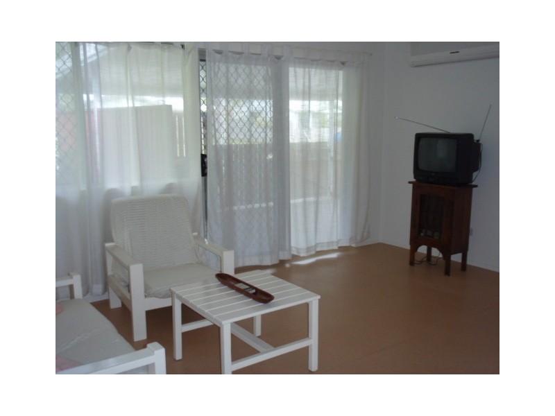 15 Avocado Street, Manoora QLD 4870