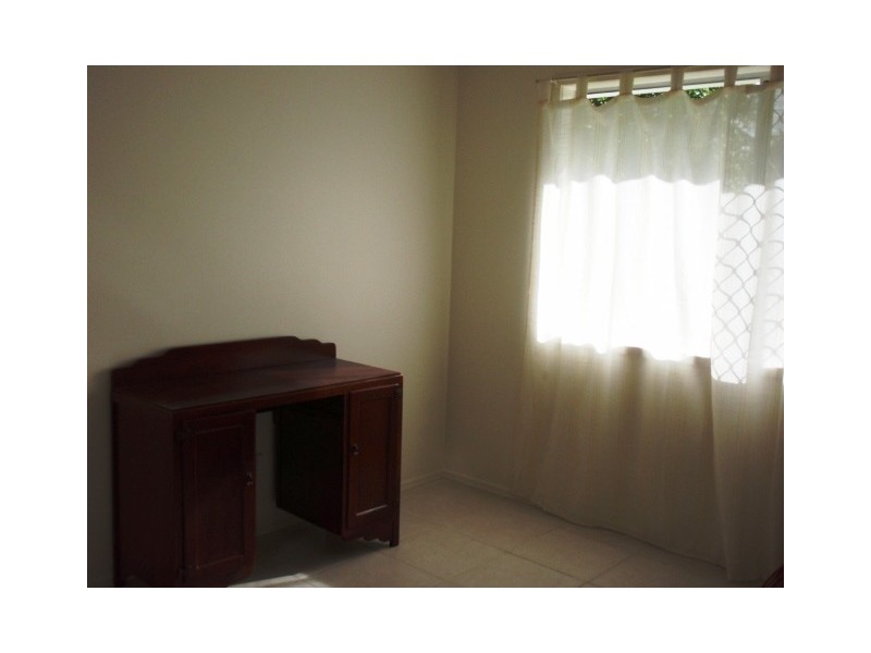 15 Avocado Street, Manoora QLD 4870