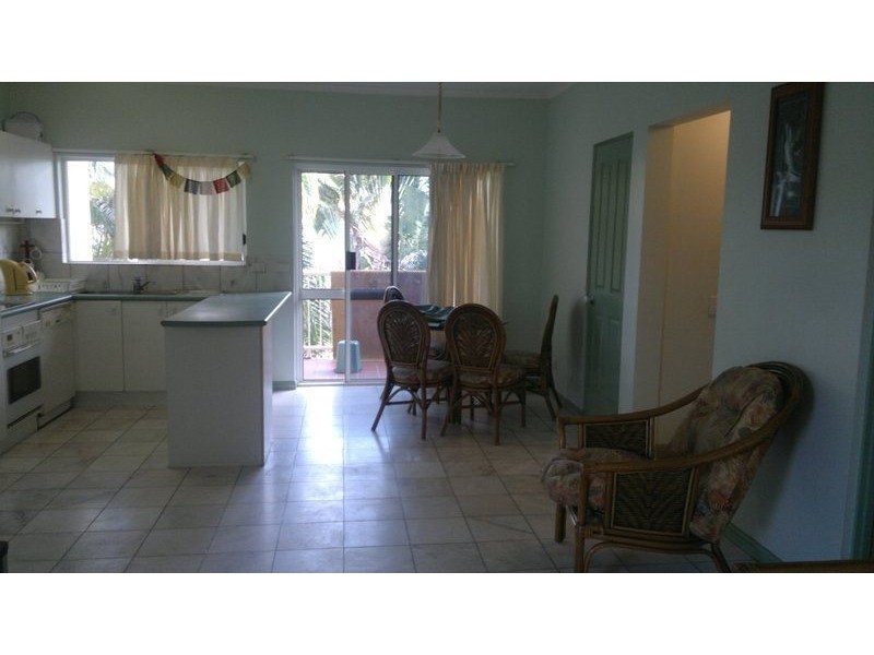 2/165 McLeod Street, Cairns QLD 4870
