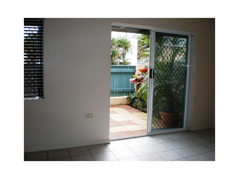 9/2 Grantala Street, Whitfield QLD 4870