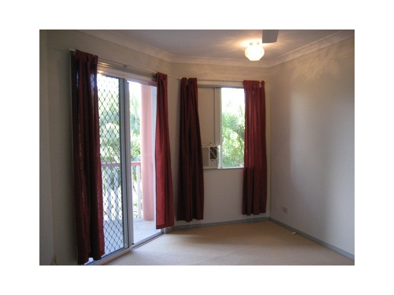 8/19 Springfield Crescent, Cairns QLD 4870