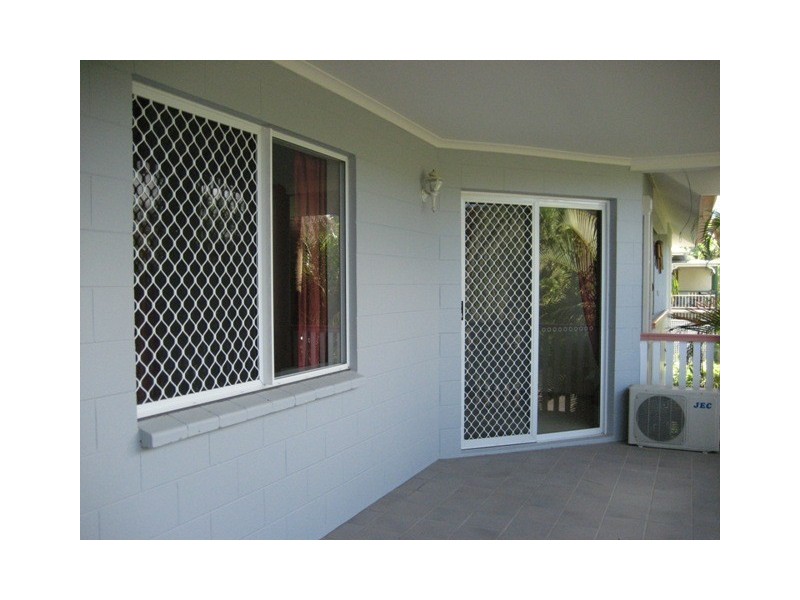 8/19 Springfield Crescent, Cairns QLD 4870