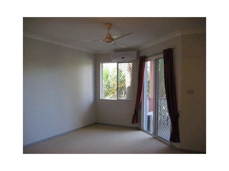 8/19 Springfield Crescent, Cairns QLD 4870