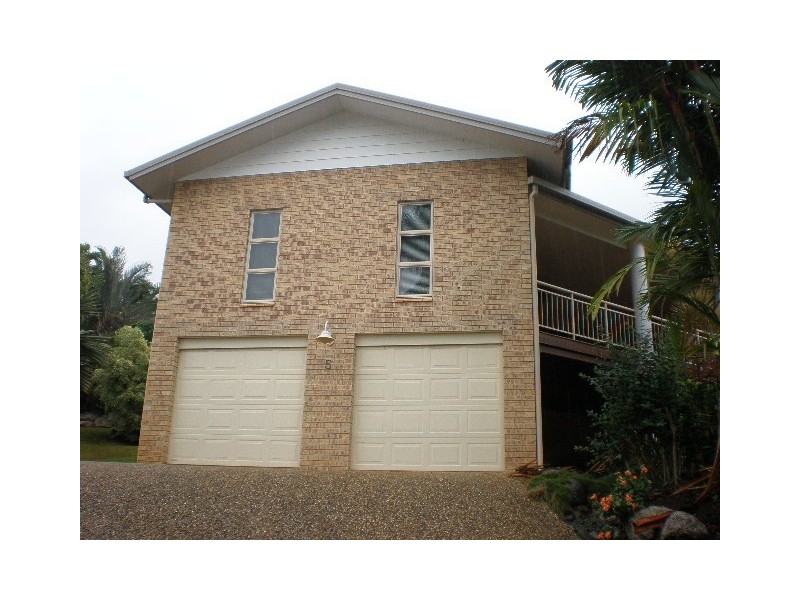 5 Wren Court, Bayview Heights QLD 4868
