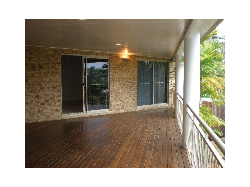 5 Wren Court, Bayview Heights QLD 4868